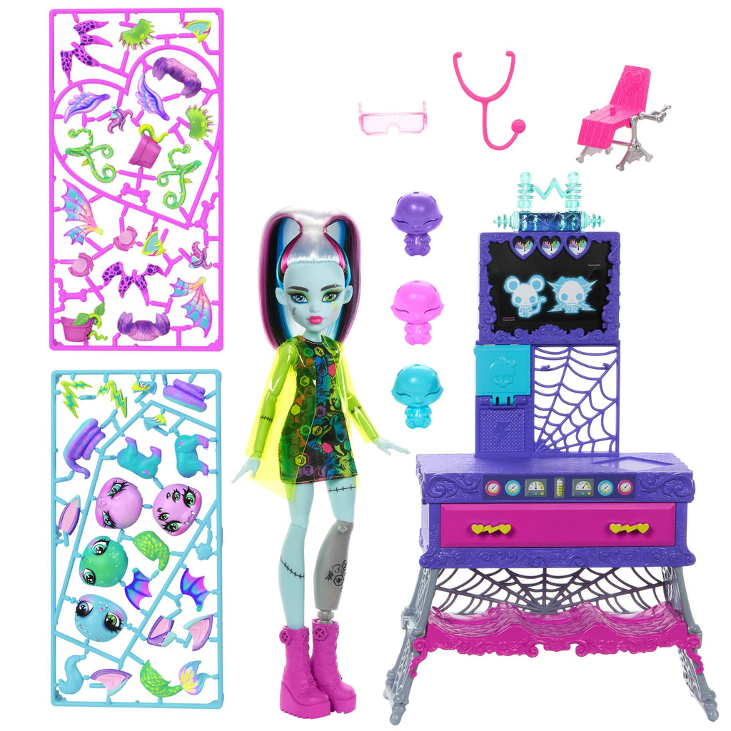 Make-A-Monster Pet Playset with Doll B690749