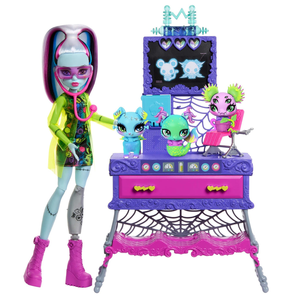 Make-A-Monster Pet Playset with Doll B690749